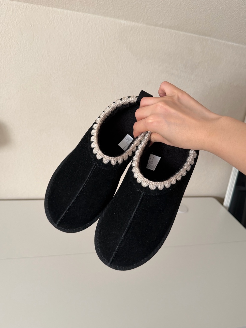 Black Women's Slip-On Cozy Clog with Contrast Trim